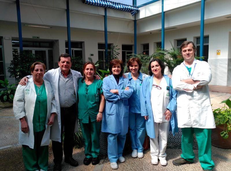 Dr. Magri (derecha) junto al equipo del Banco de Tejidos del Centro de Transfusión de Córdoba